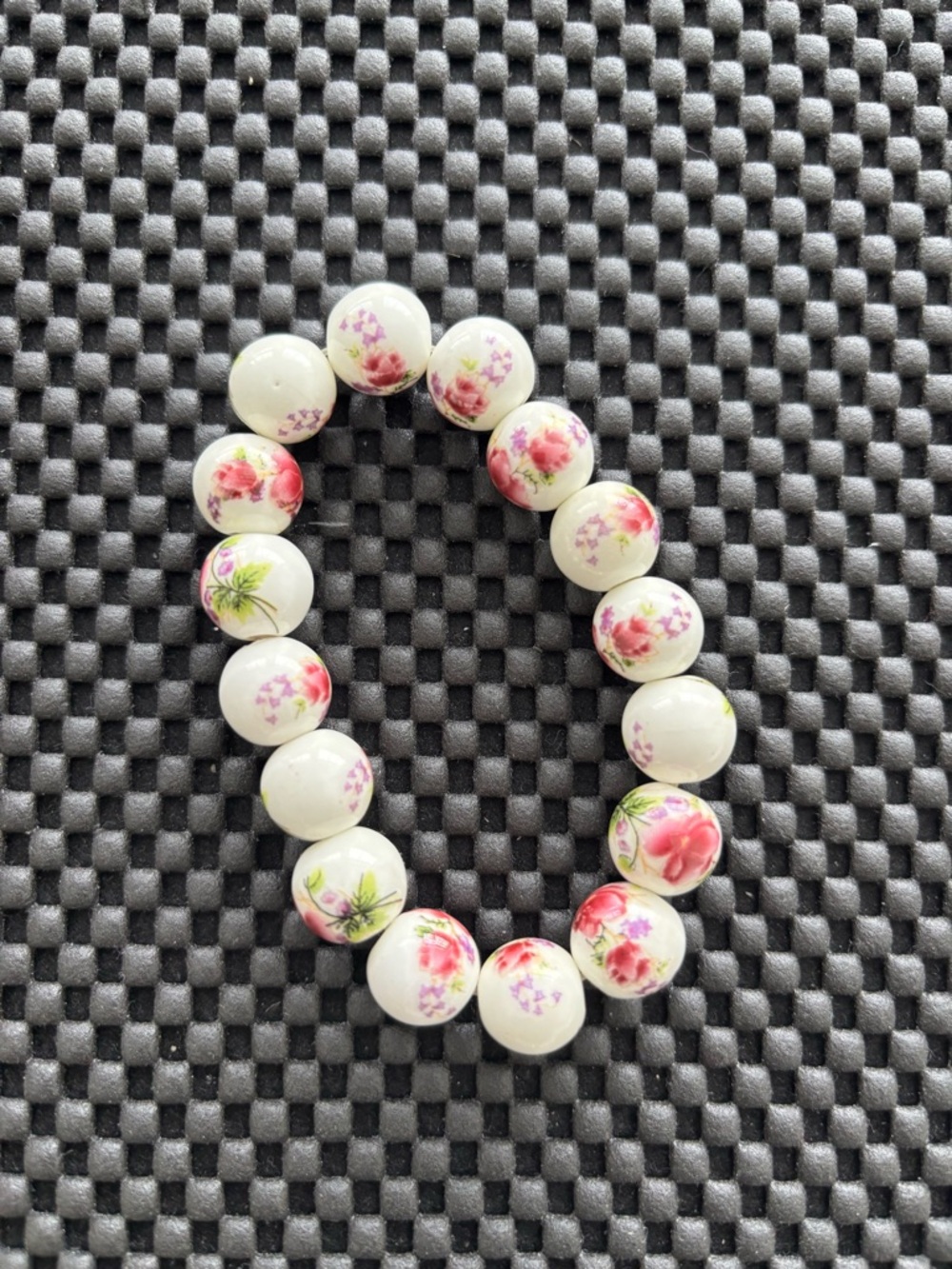 Floral Porcelain Bead Stretch Bracelet - White & Pink